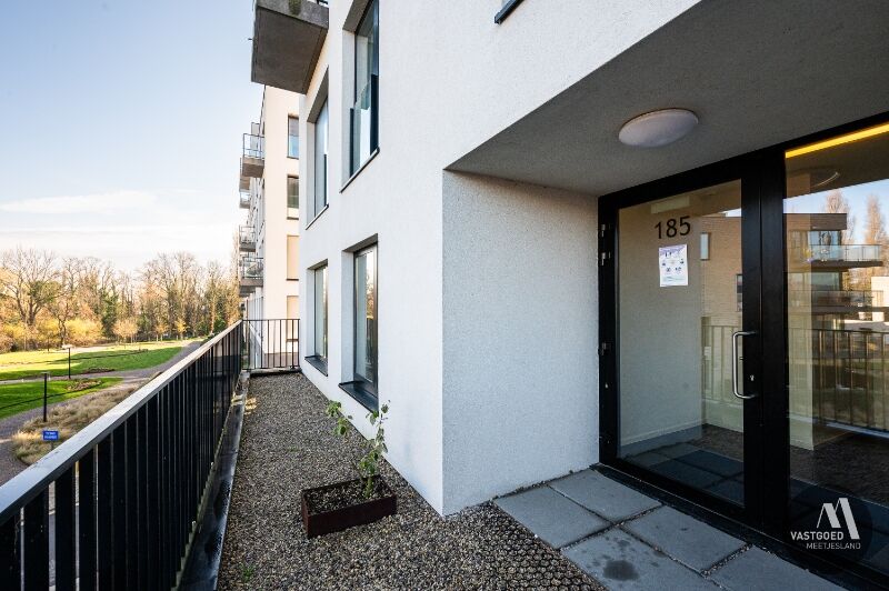 Recent appartement 107m² te Gent met zicht op water foto 19