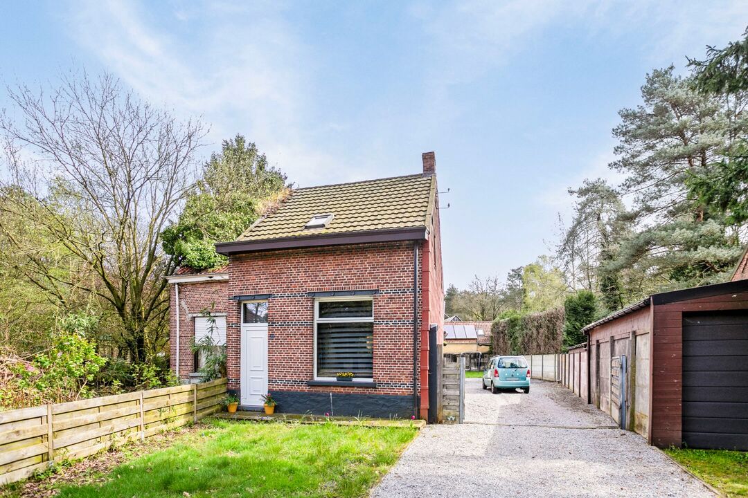 Woning met 2 slpks op 495 m² nabij de Galbergen en Mol centrum ! foto 1