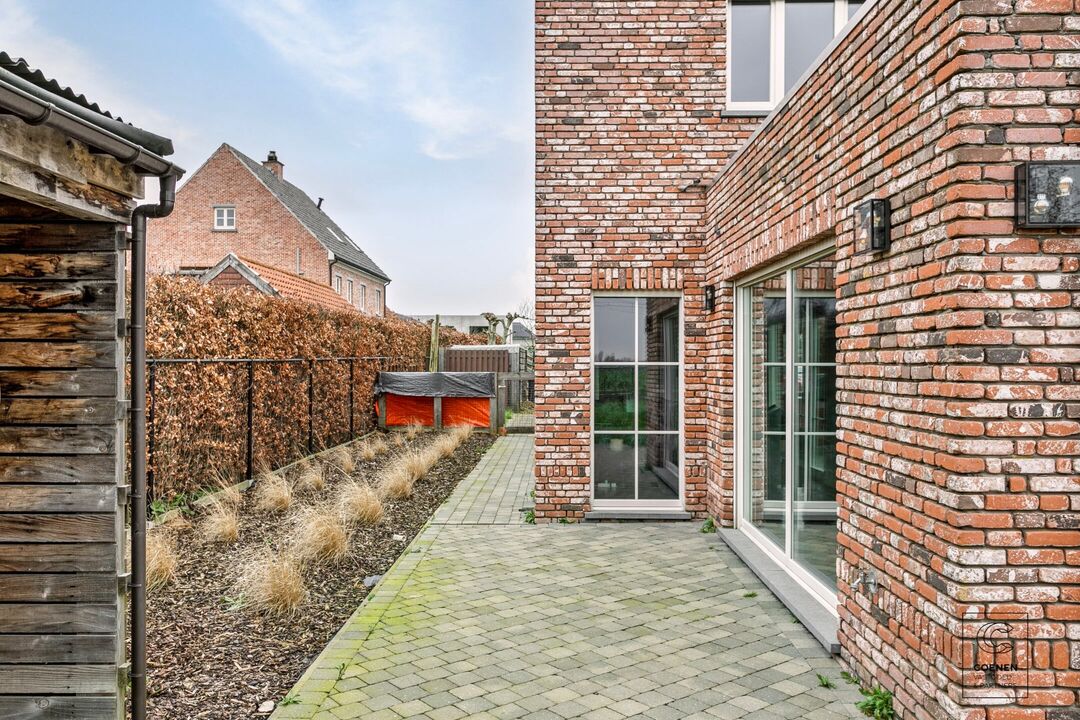 IN OPTIE!! Prachtige woning met 4 slpk's, een bew opp van 253 m² en zonnige tuin  te Berlaar! foto 32