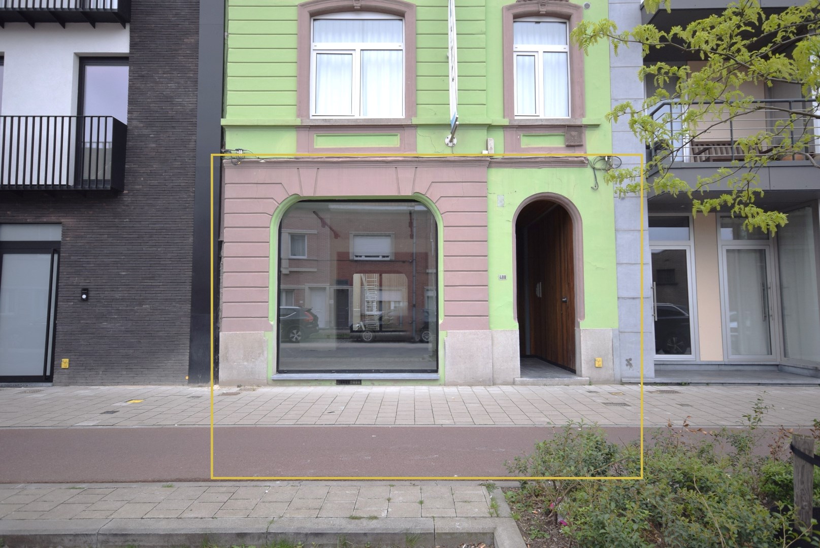 Gerenoveerde kantoor- of handelsruimte nabij het UZ Gent foto 4