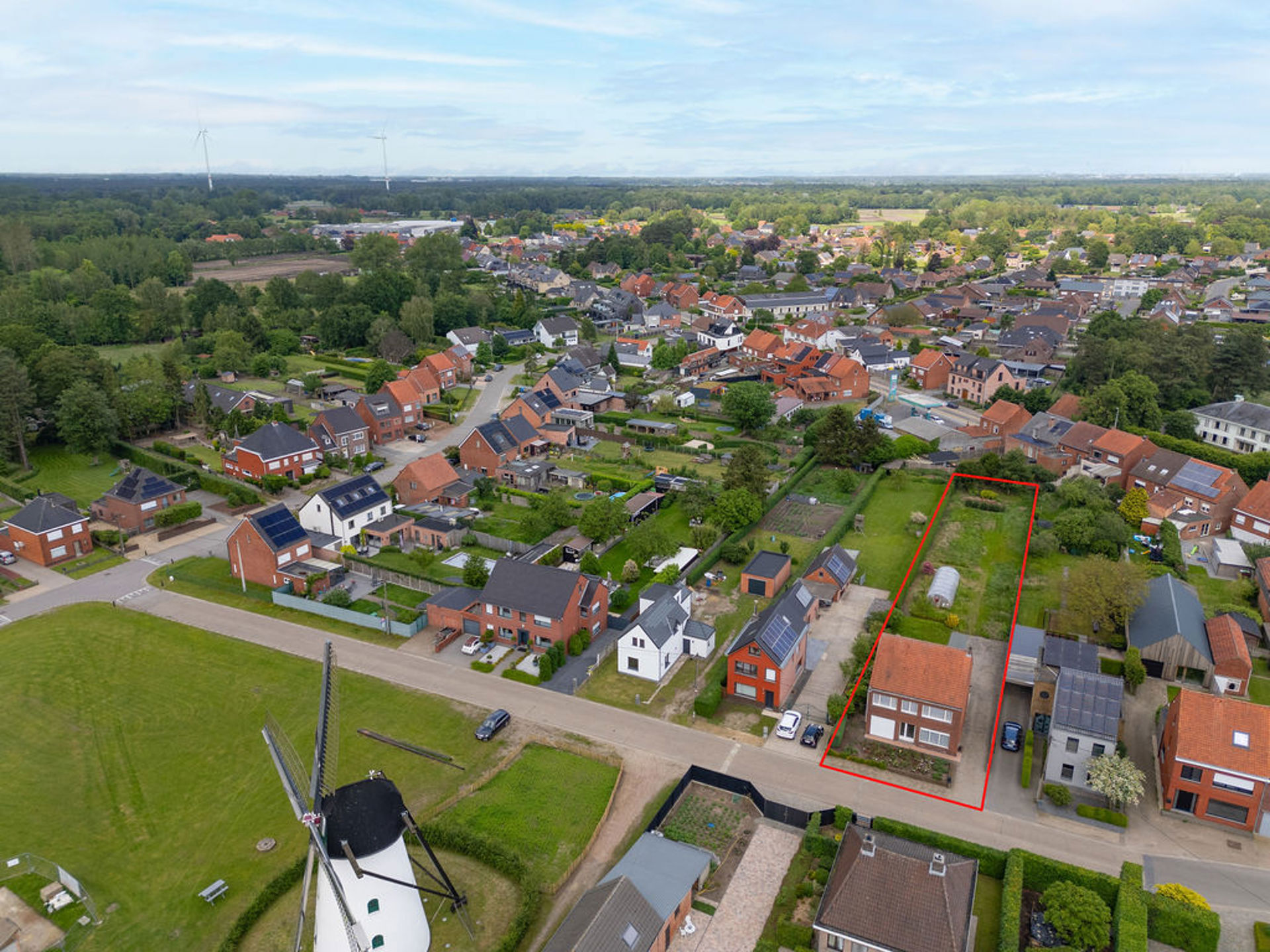 Te renoveren gezinswoning met 4slpk op top locatie te Gierle foto 4