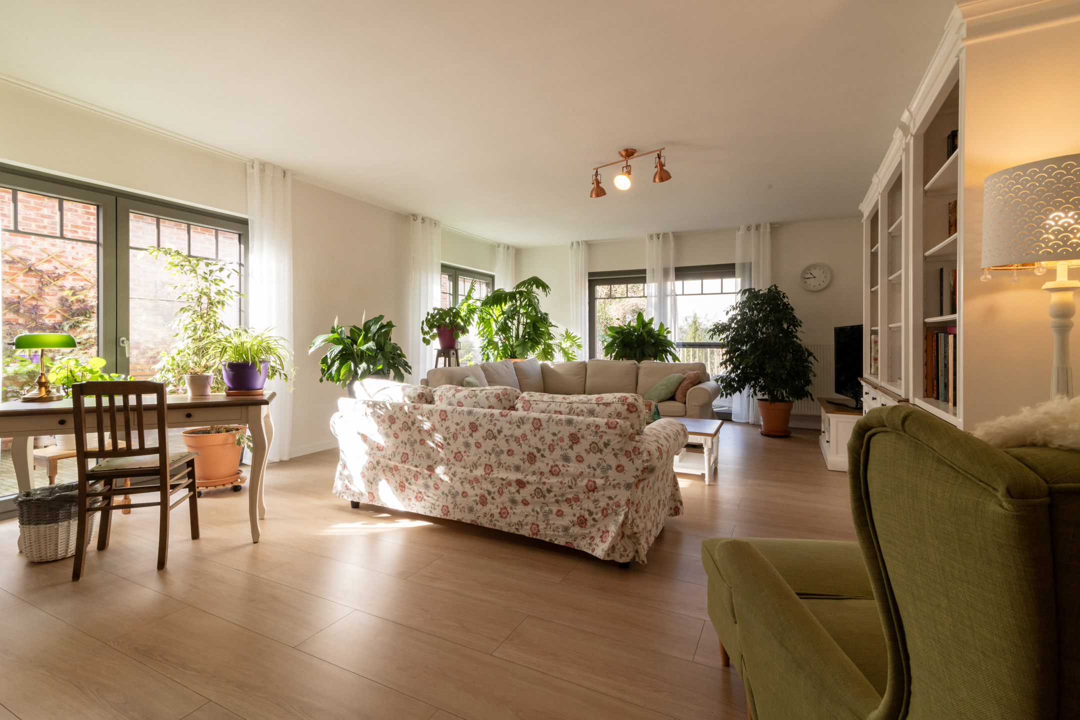Stijlvol gelijkvloers appartement met zonnige tuin in Leopoldsburg foto 5