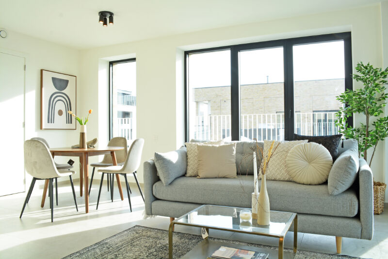Te koop Roeselare : Instapklaar nieuwbouw appartement met 1 slpk, 3 terrassen +/- 34 m² , prachtig uitzicht in het Hart van de Stad. foto 1