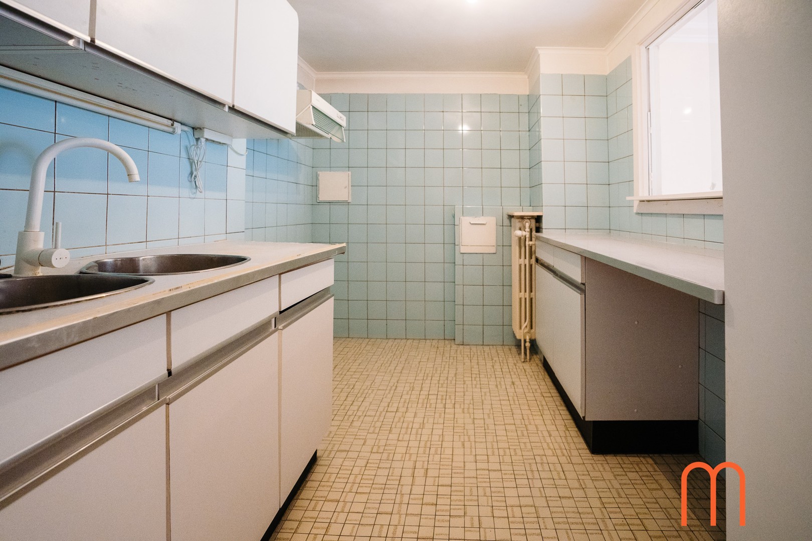 Te renoveren appartement in het centrum van Oostende, op 100 m van zee en strand. foto 5