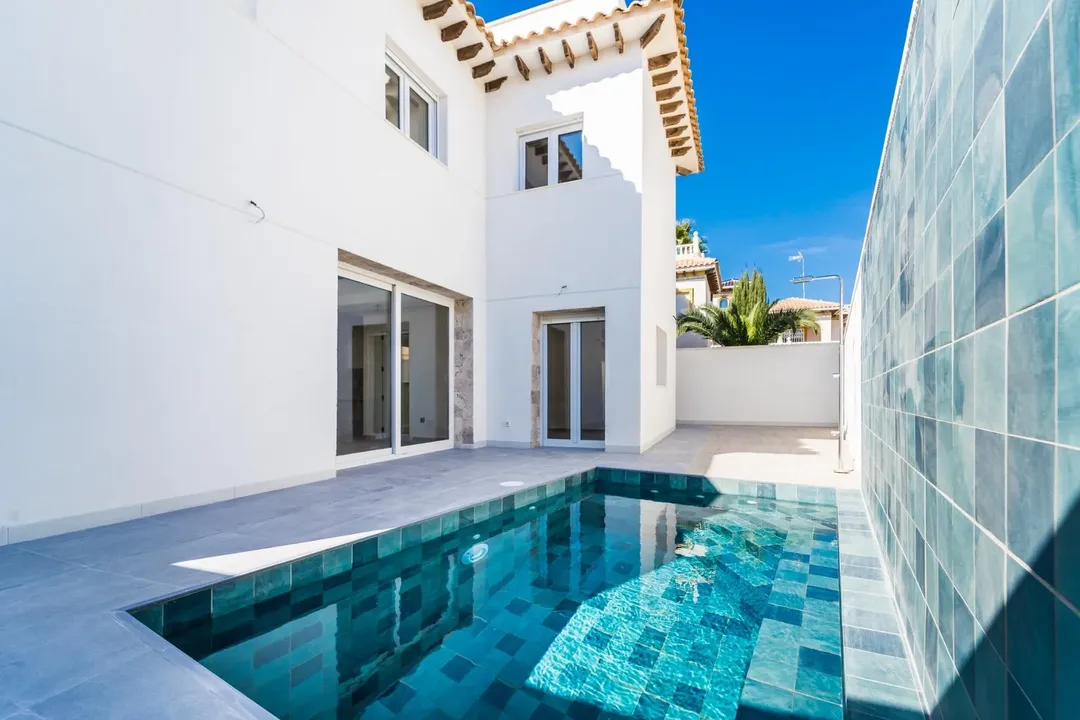 Moderne nieuwbouw villa op wandelafstand van het strand in La Zenia foto 2