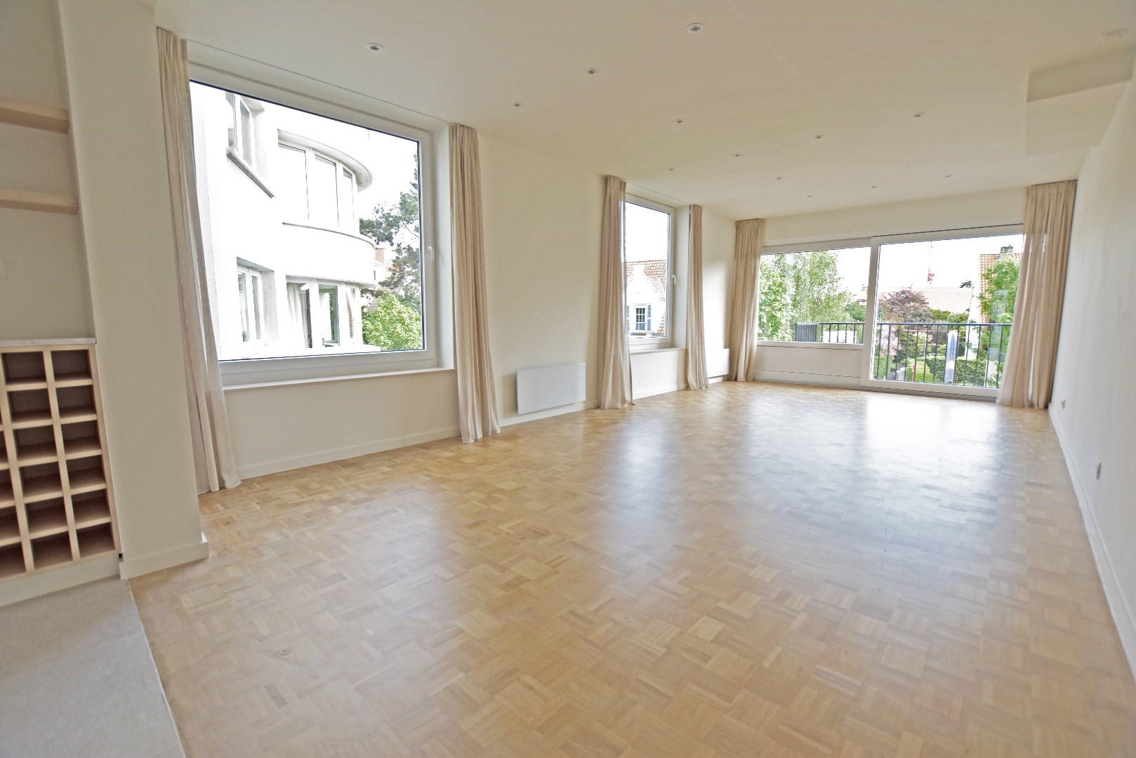 Subliem gerenoveerd appartement met uitgestrekt zicht in centrum Knokke! foto 1