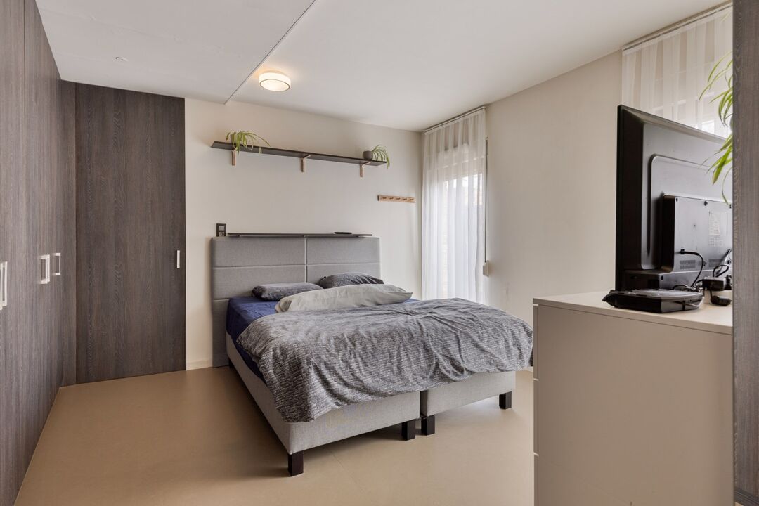 Woning met 4 slaapkamers en 2 badkamers op 1.166 m² te Mol-Ezaart ! foto 19