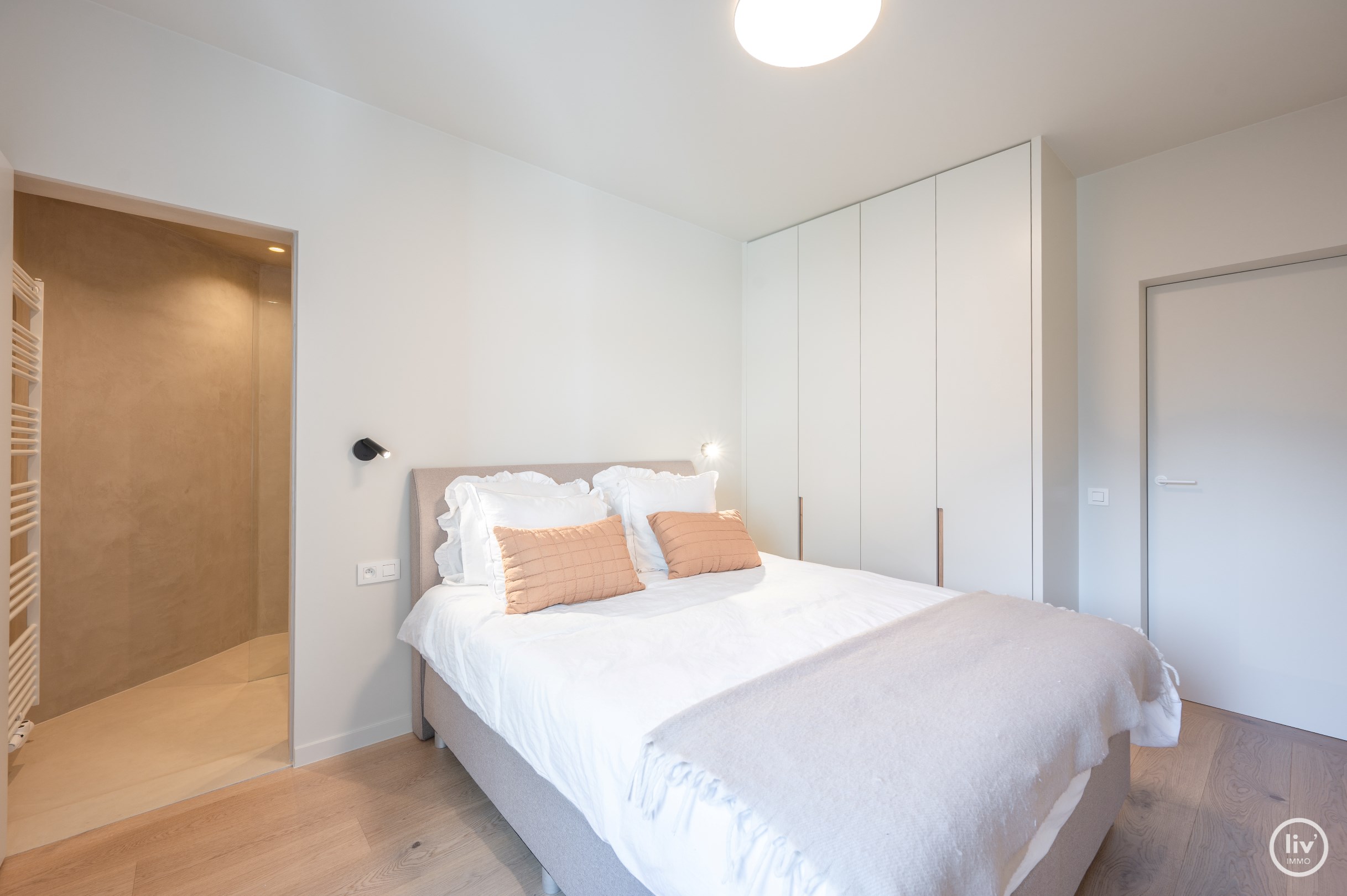 Magnifiek vernieuwd appartement met 2 slaapkamers vlakbij het Albertplein in een zijstraat van de Zeedijk-Het zoute. foto 12