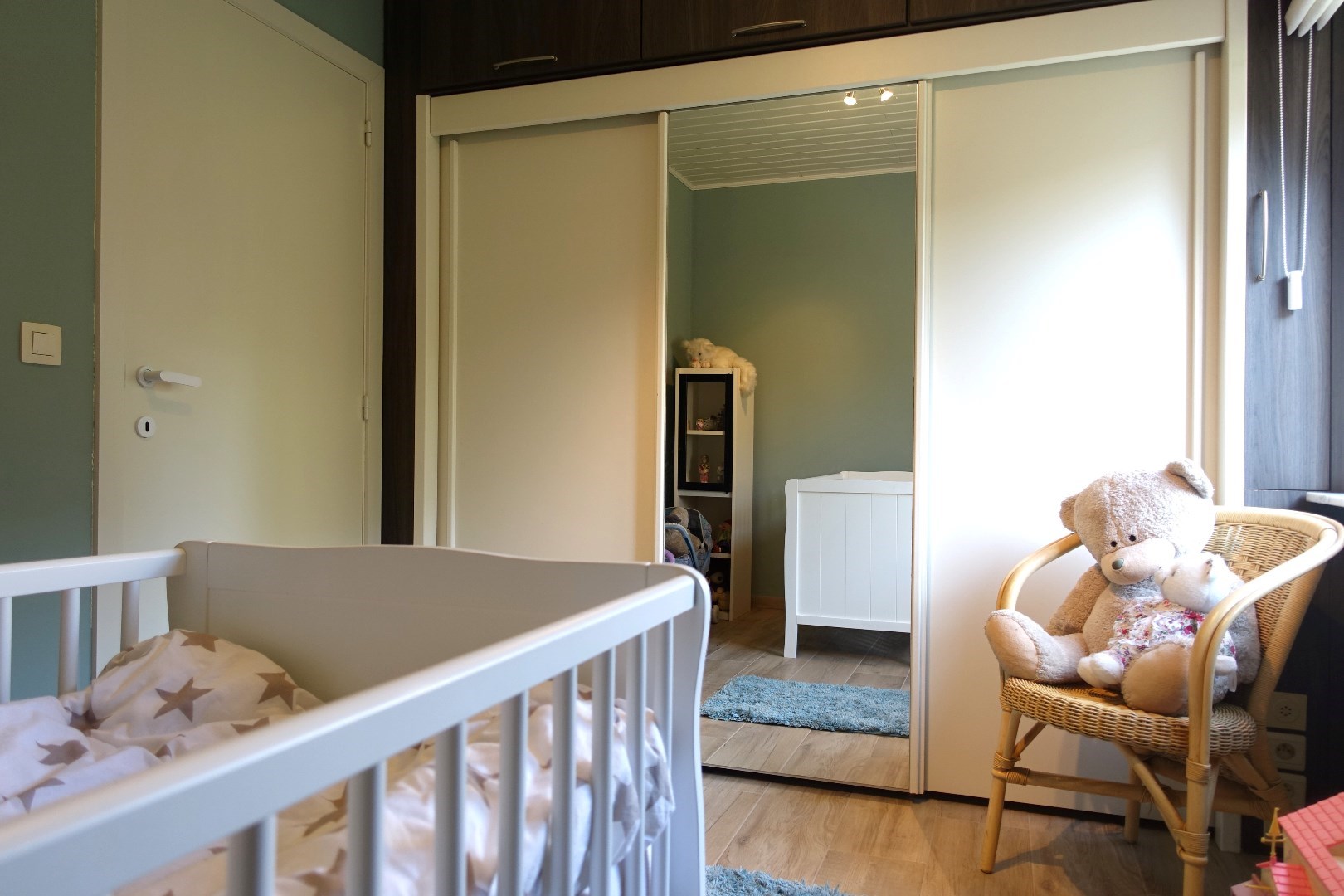 Rustig gelegen - perfect onderhouden - alleenstaande villa met 5 slaapkamers op 993 m² foto 22