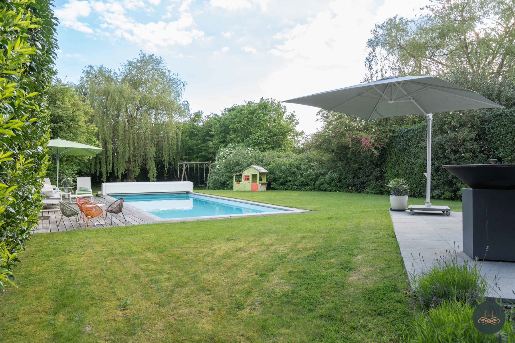 Moderne villa met prachtige tuin en verwarmd zwembad foto 23