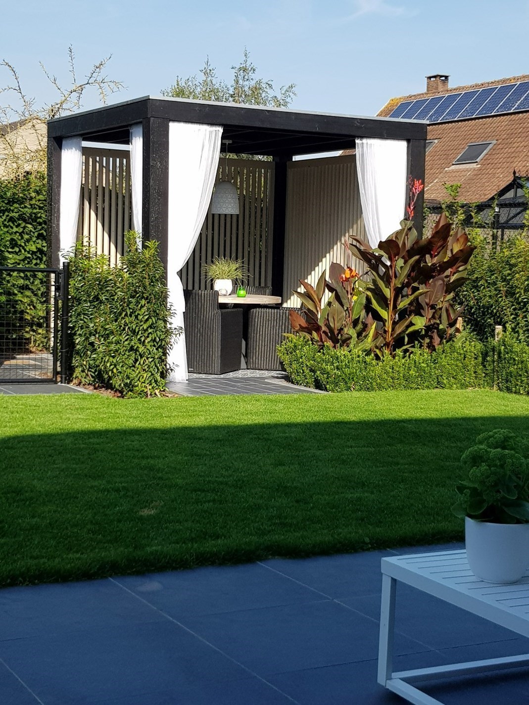 Nieuwe, super energiezuinige villa met vijf slaapkamers en zonnige tuin in doodlopende straat te Maldegem.  foto 13