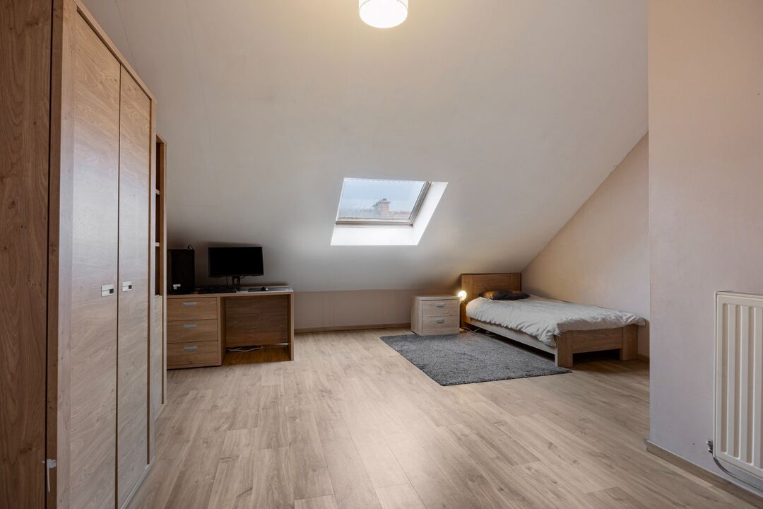 Goed gelegen rijwoning met 3 slaapkamers - EPC 577 kWh/m² - bewoonbare oppervlakte 135 m²       foto 18