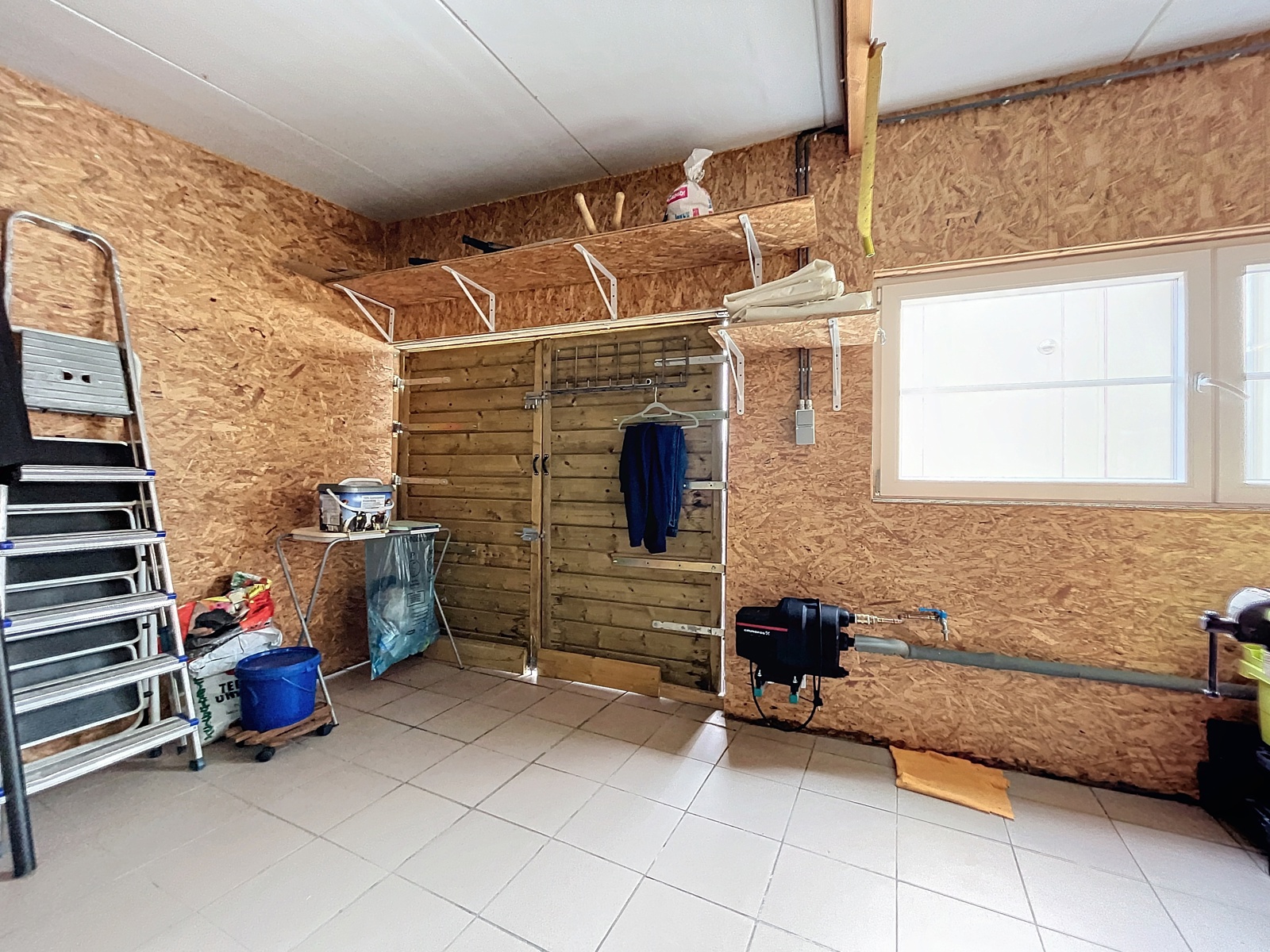 instapklaar, energiezuinig, gelijkvloers huis + ruime garage foto 28
