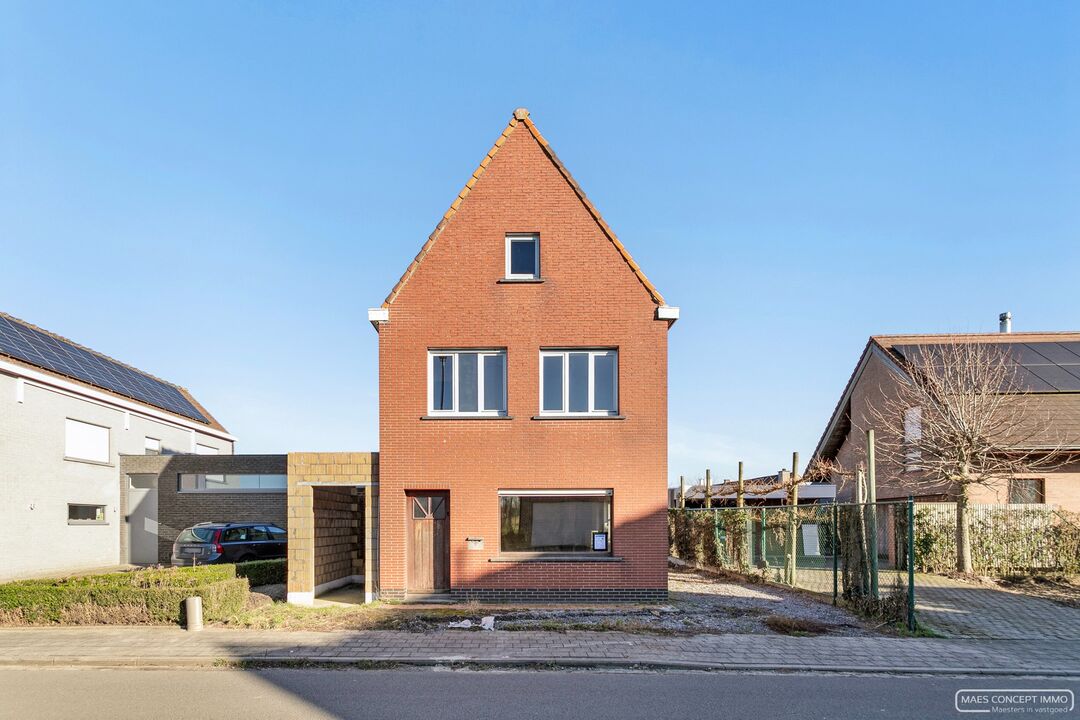 Te renoveren woning met 4 slaapkamers in Ooigem (met bouwvergunning) foto 8