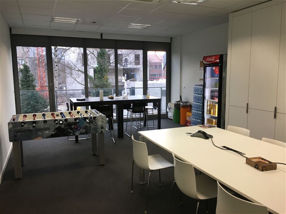Instapklaar kantoor (500 m²) te huur in Genk foto 15