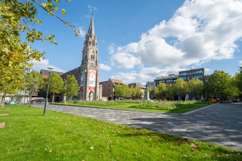 Te renoveren burgerwoning met enorm potentieel in hartje Roeselare foto 21
