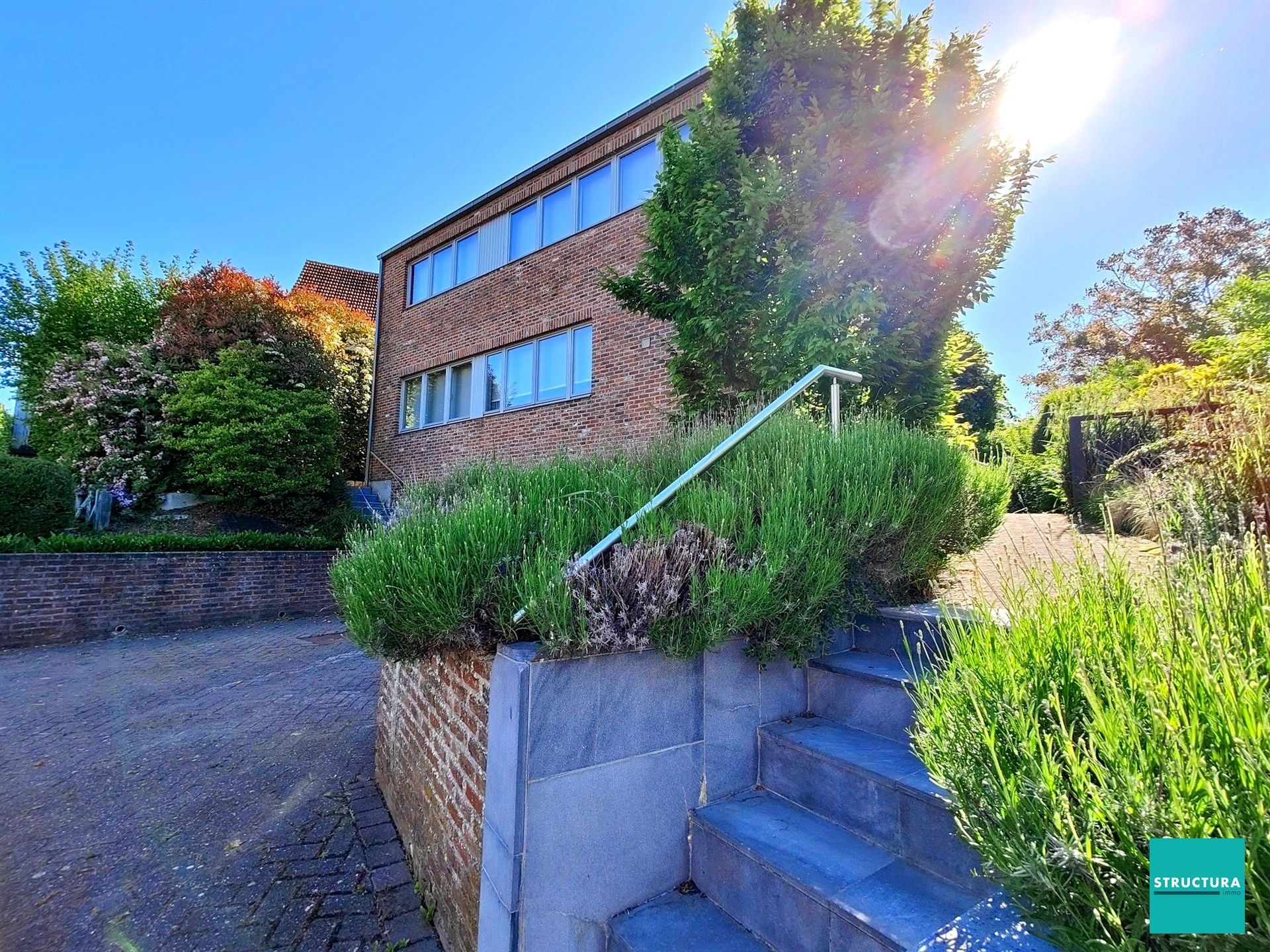 Woning op toplocatie met achterliggend groen foto 28
