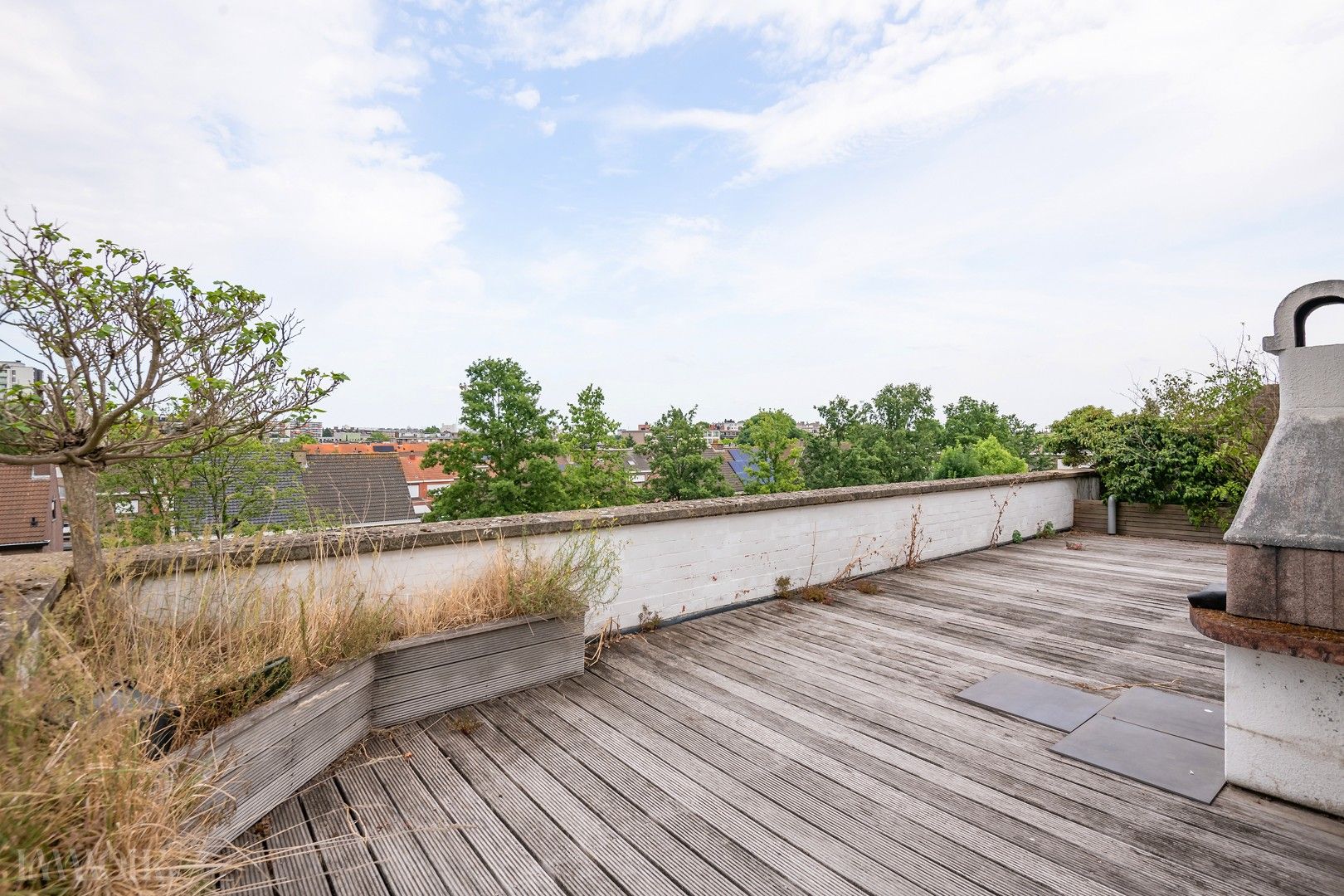 Instapklaar dakappartement met terras en panoramisch zicht in Merksem foto 13