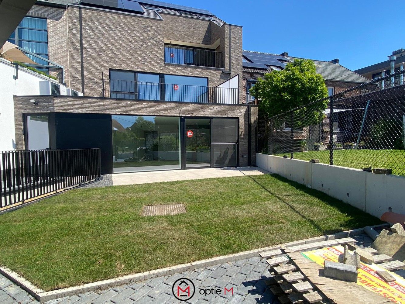 RUIM GELIJKVLOERS APPARTEMENT MET TUIN (5 JAAR KORTING OP OV) foto 19