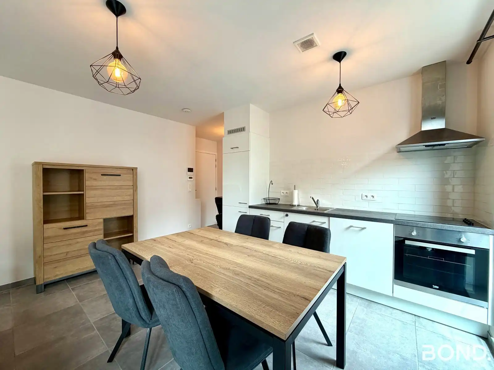 Gemeubeld appartement met 1 slaapkamer op toplocatie!  foto 7