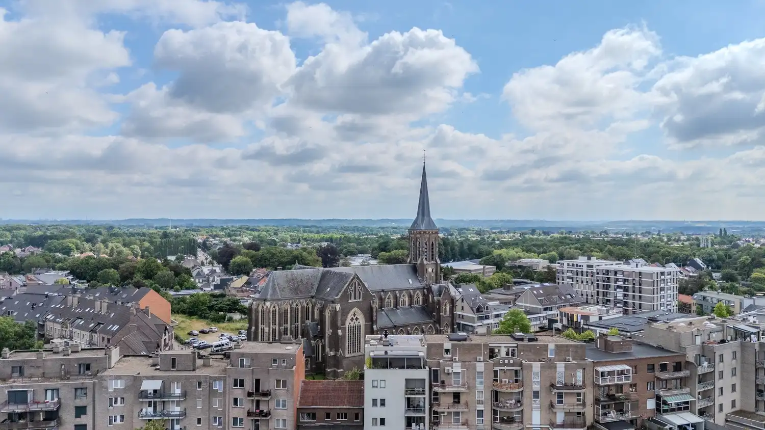 Ruim penthouse in centrum Lanaken met 3 slaapkamers en panoramisch uitzicht foto 30