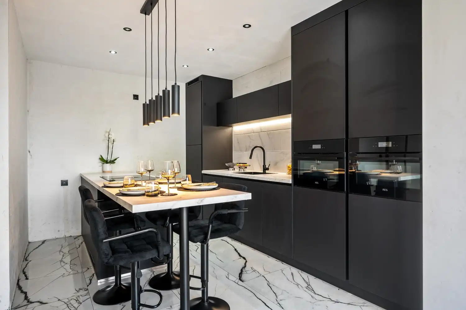 Gerenoveerde woning met 5 slpkrs, en magazijn te Keerbergen foto 8