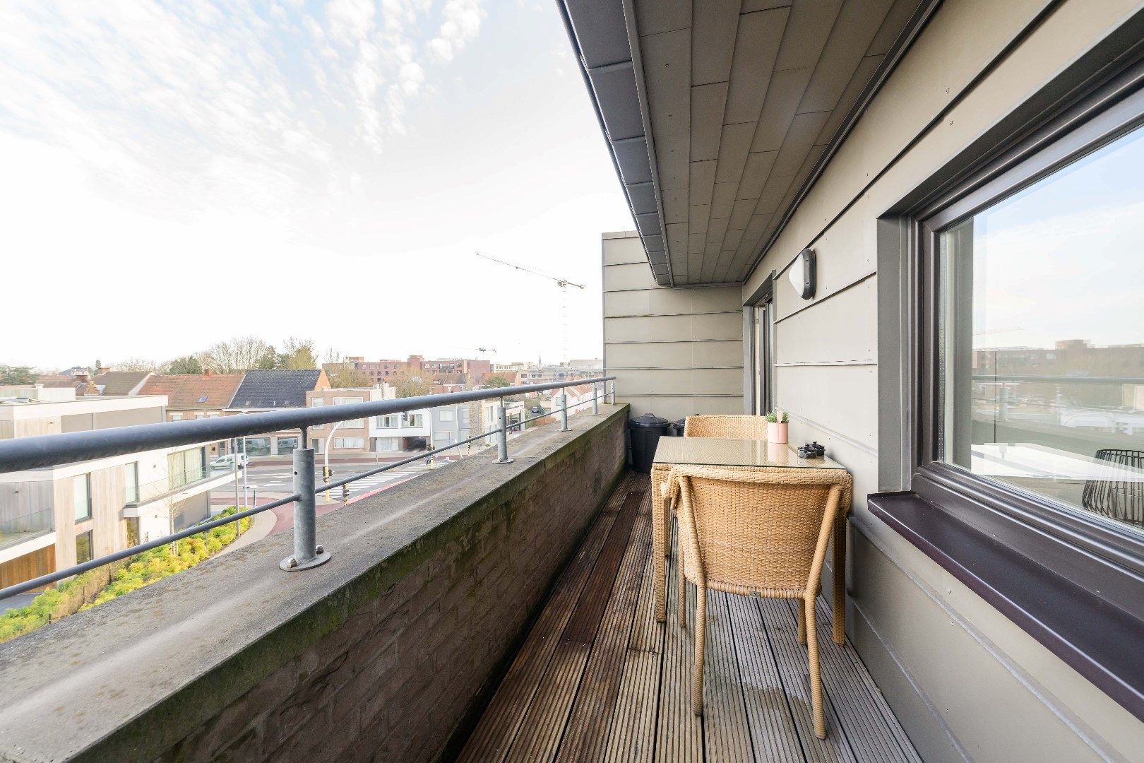 PRACHTIG INSTAPKLAAR EN GEMEUBELD APPARTEMENT | 2 SLPKS | GARAGE foto 6