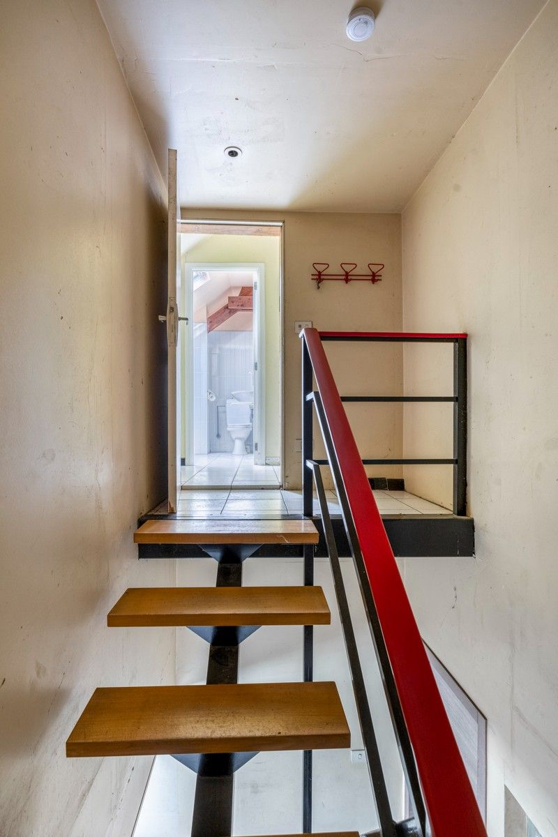 Ruime bungalow op groot perceel foto 25