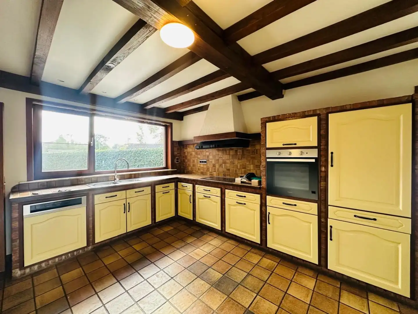 Eigentijdse vrijstaande woning te Peer foto 4
