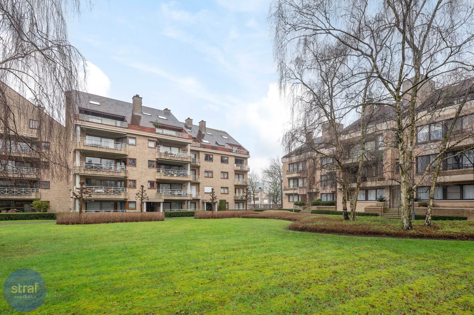 Groot 3 slpk appartement met terras en inloopdressing foto 15