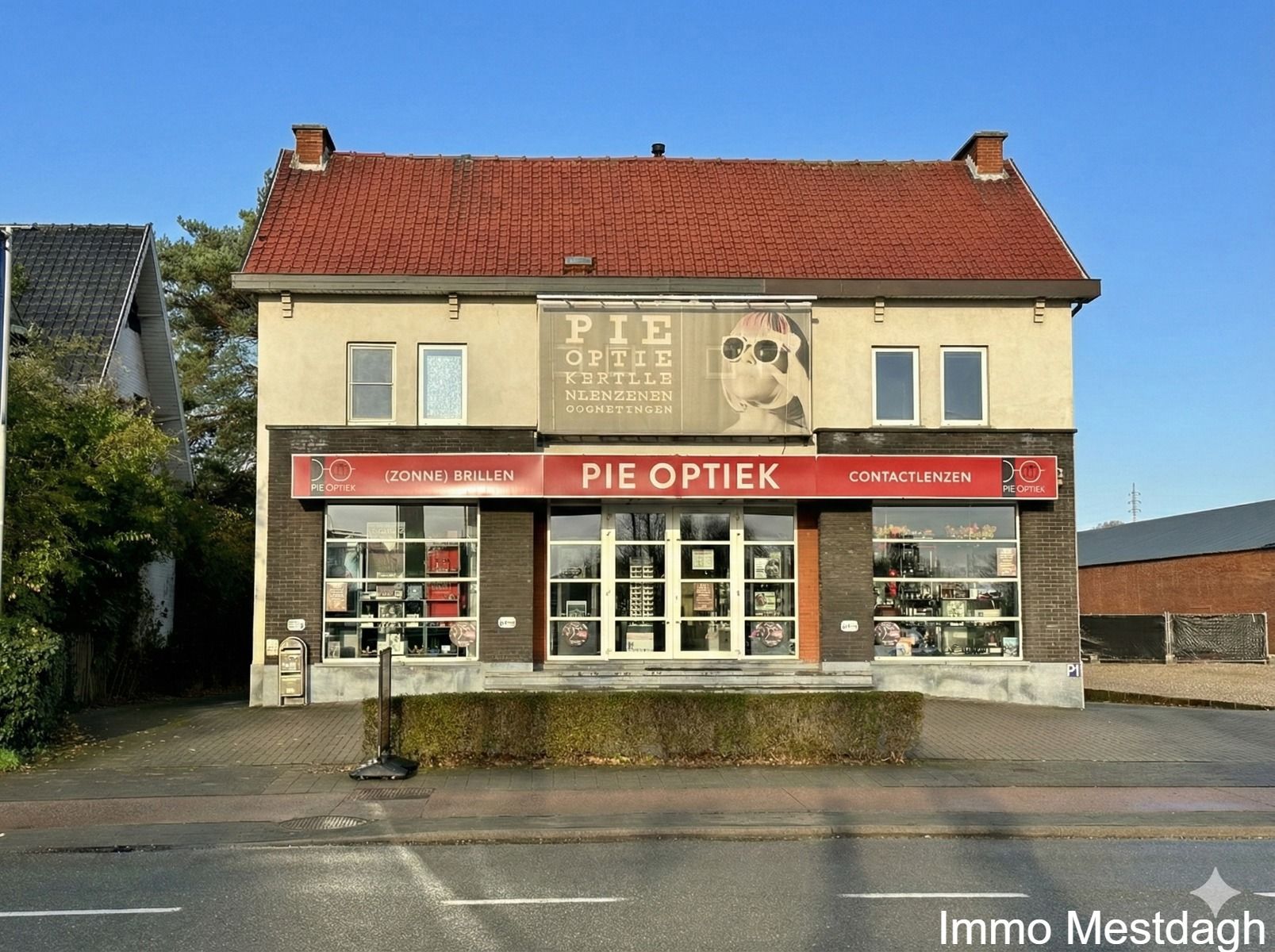 Royaal appartement (117 m²) met tuin, zuidwest-terras en parkings foto {{pictureIndex}}