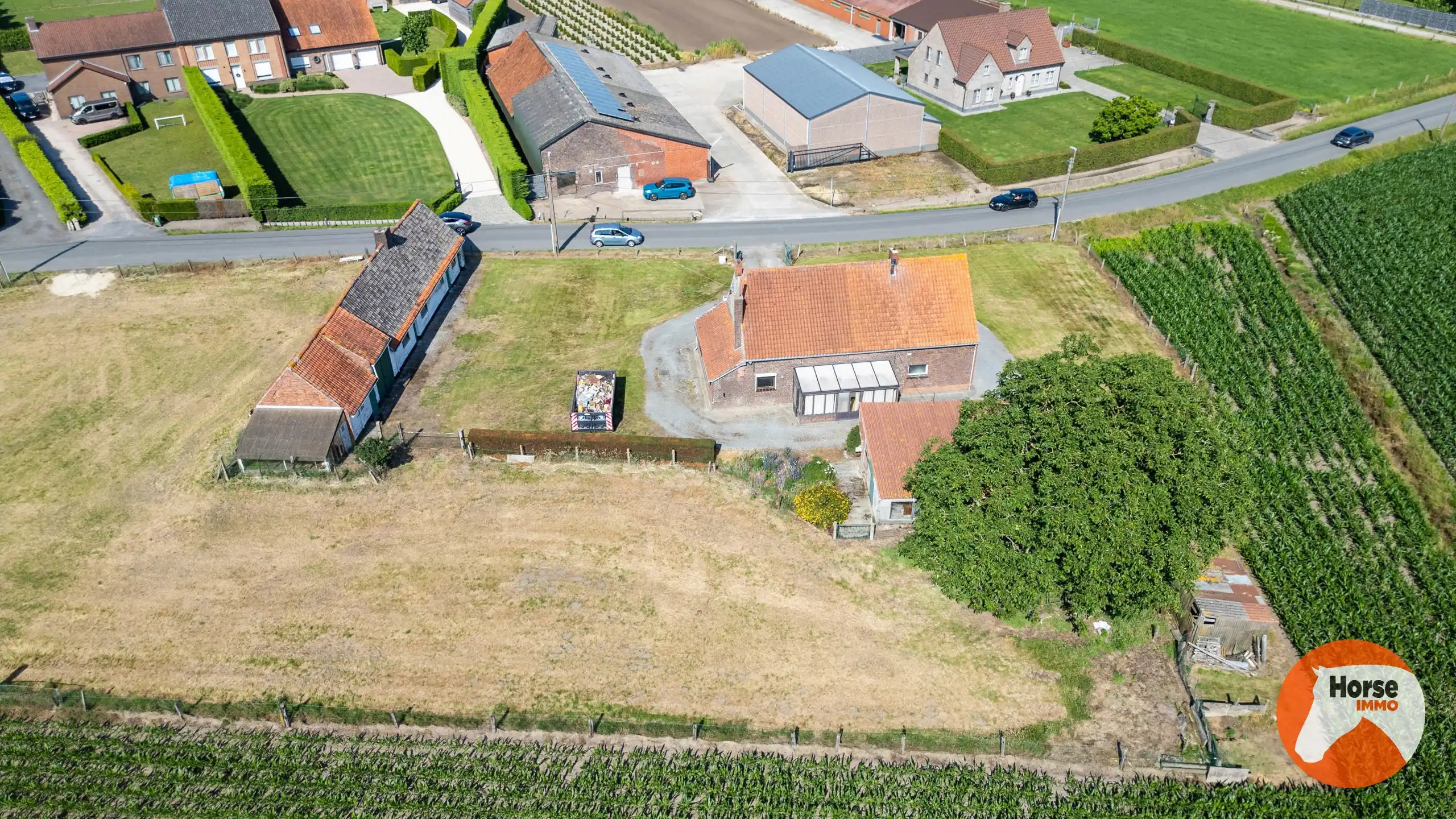 AALTER - Hoeve met schuur op 1,4HA foto 4