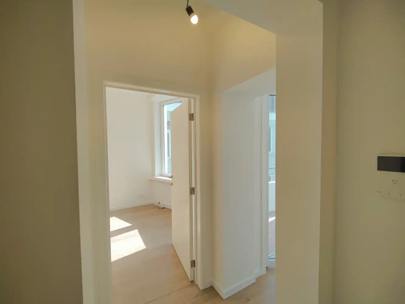 WARSCHAUSTRAAT 20/02.02, 8400 OOSTENDE foto 3