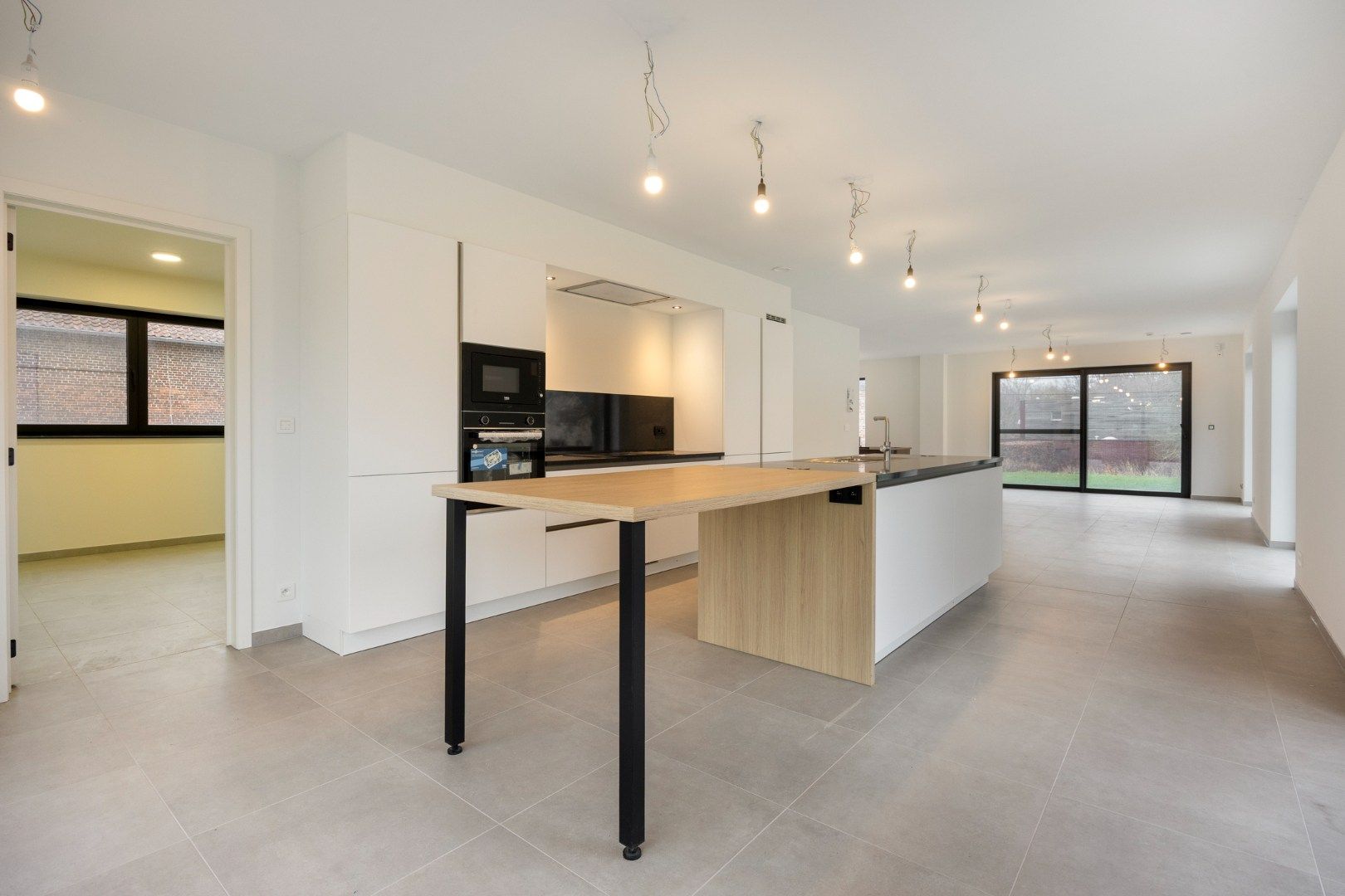 Nieuwbouwwoning met 5 slaapkamers, 2 badkamers, tuin en terras in Bierbeek! – EPC 10 kWh/m² - bewoonbare opp. 343 m² foto 10