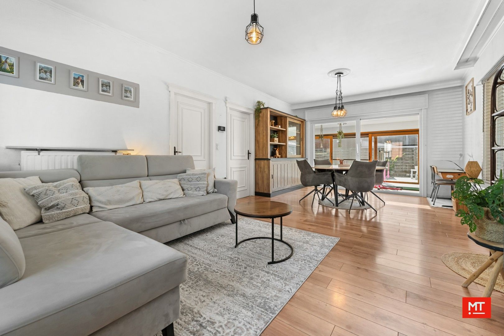 Hoofdfoto van de publicatie: Instapklare, alleenstaande woning op een rustige locatie te Dikkebus