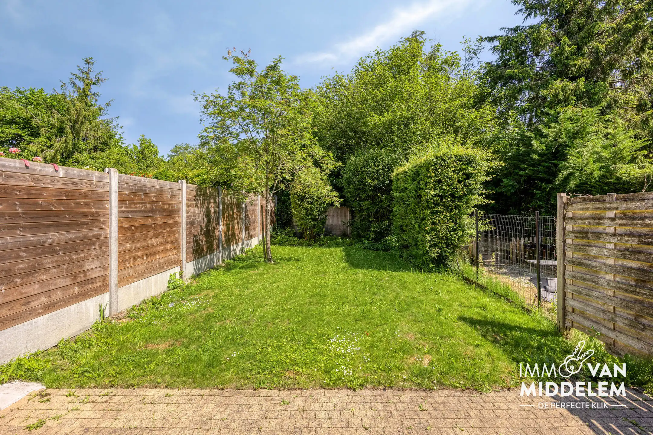 INSTAPKLARE GEZINSWONING MET 3 SLPK, GARAGE EN TUIN foto 17