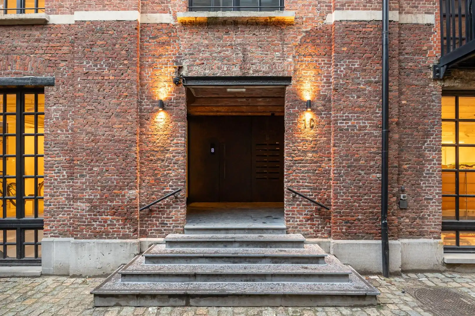 Flamboyant loftleven in industrieel erfgoed foto 22