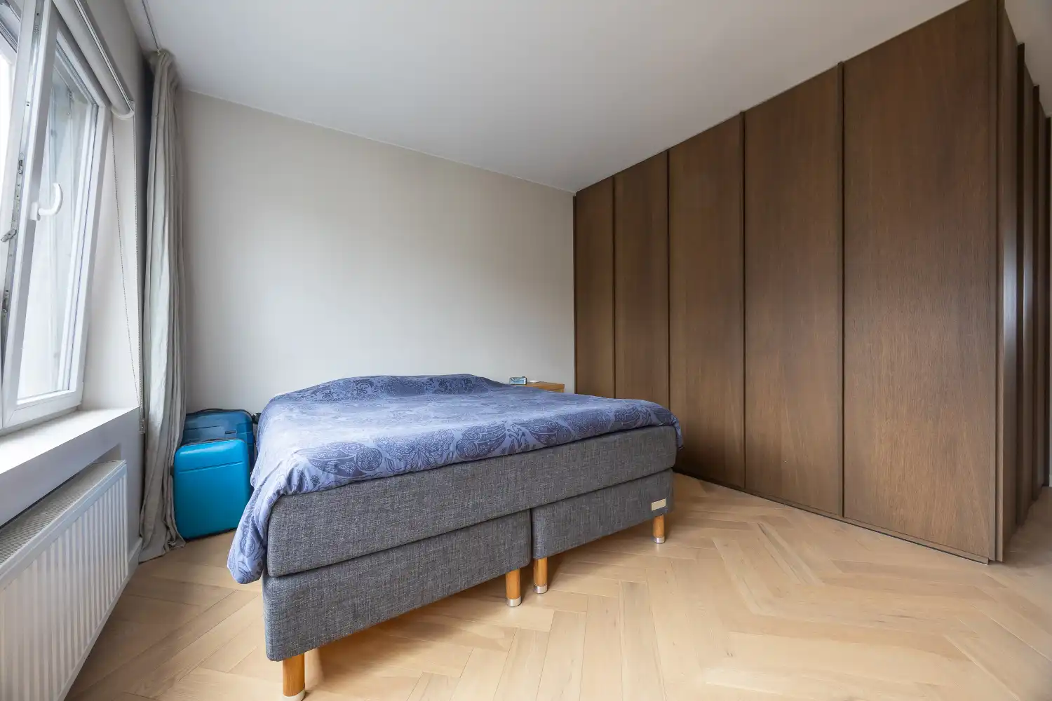 Gerenoveerd twee slaapkamer appartement met open zicht foto 20