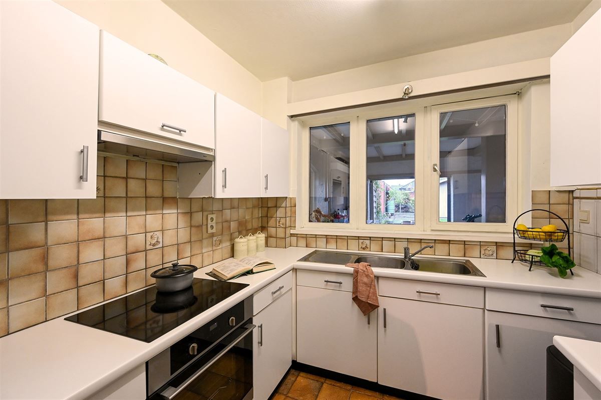 Mooi en perfect onderhouden halfopen woning te Stabroek foto 11