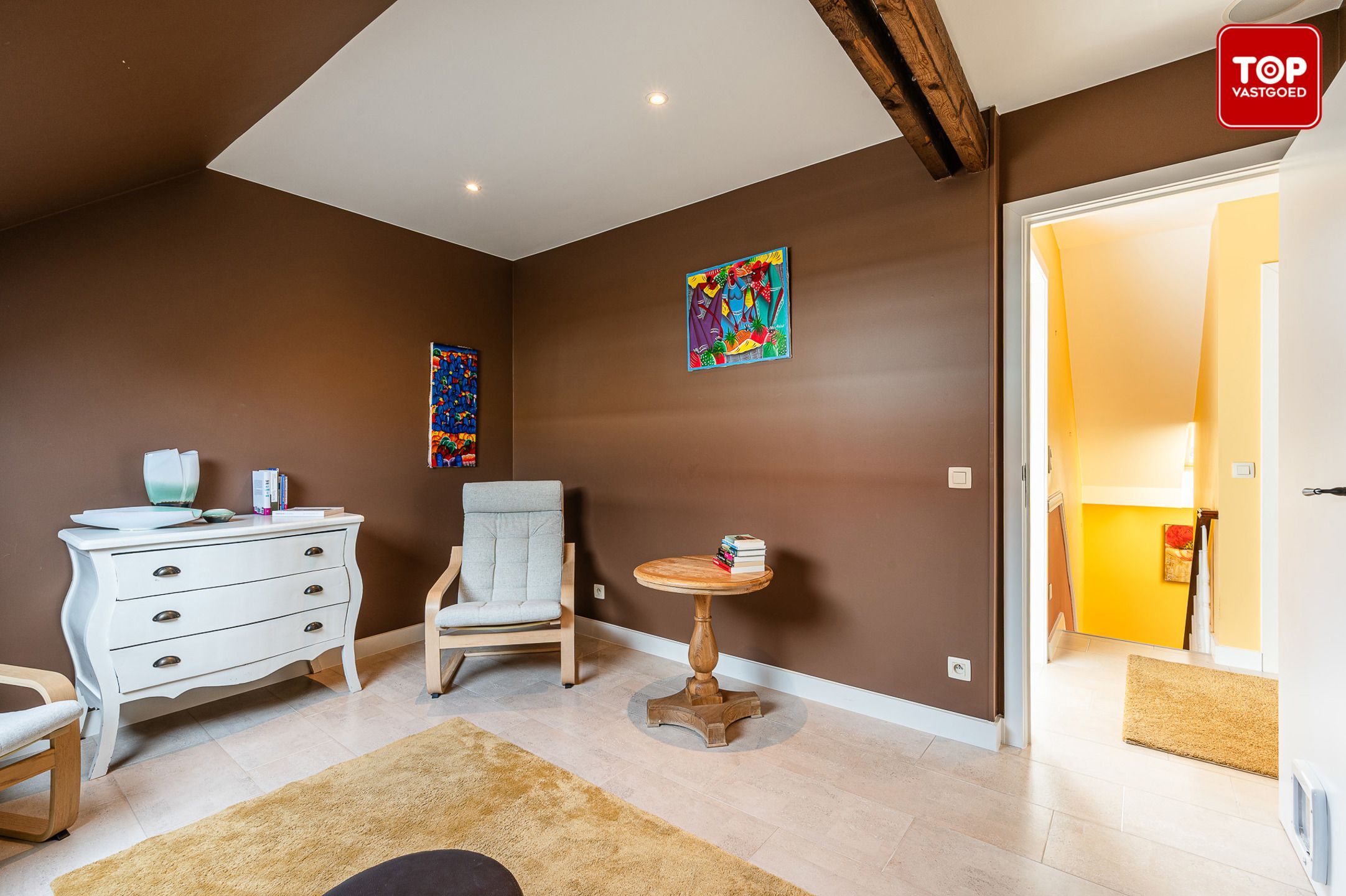 Gerenoveerde woning met 4 slaapkamers nabij de Bourgoyn foto 16