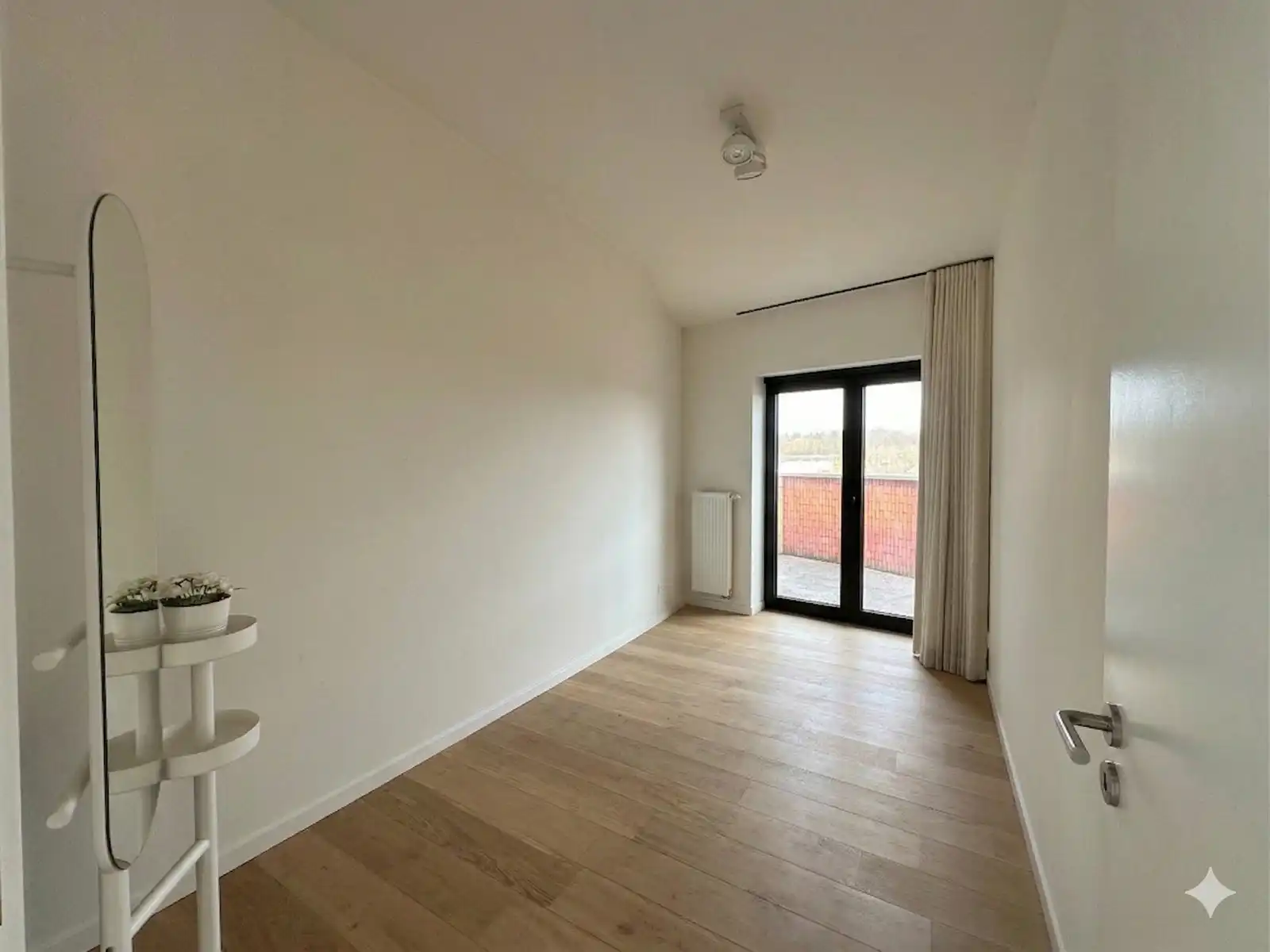 Unieke Penthouse met Panoramisch Uitzicht & Terrassen Rondom foto 37