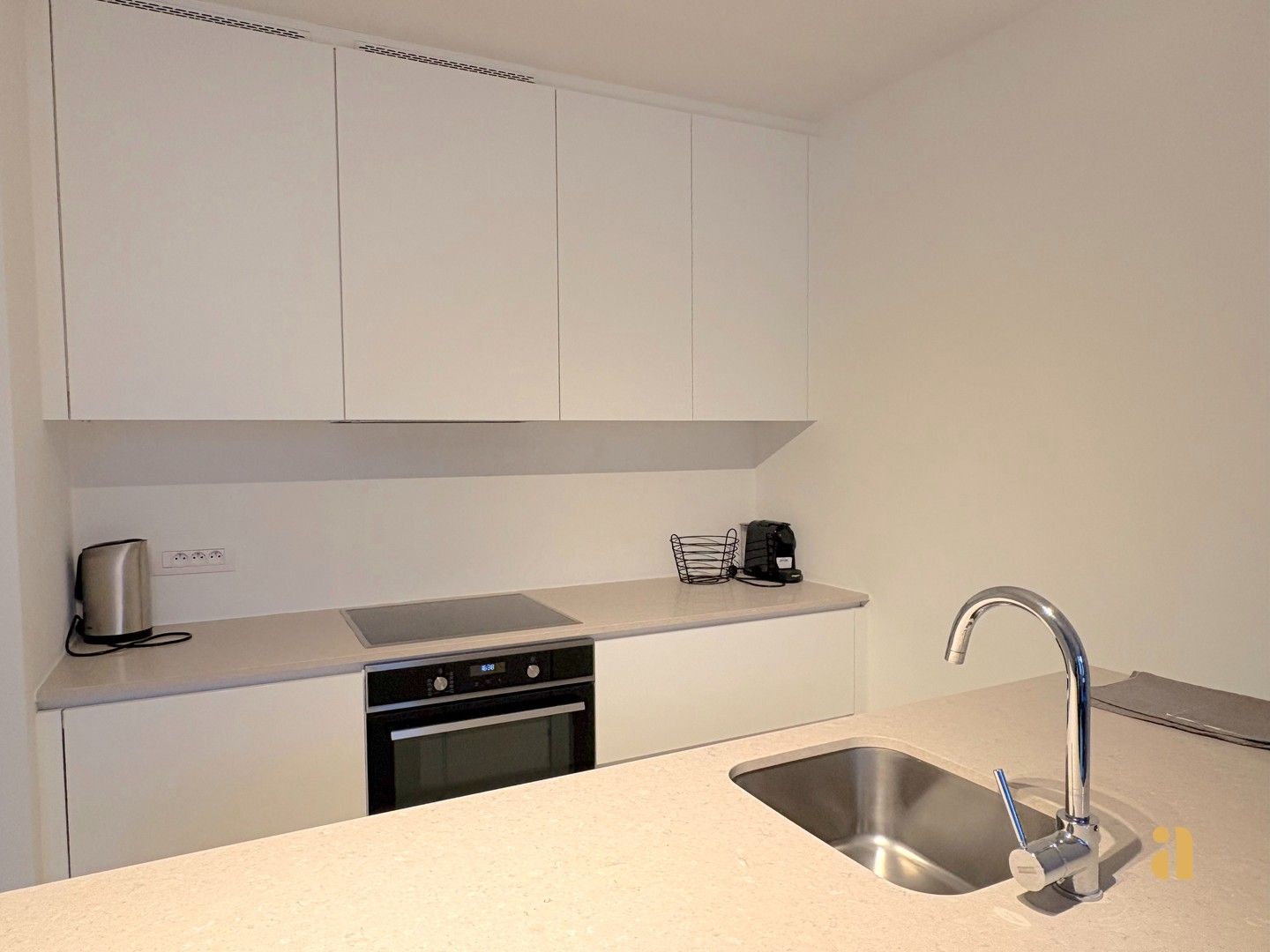 Luxueus gemeubeld appartement te huur foto 10