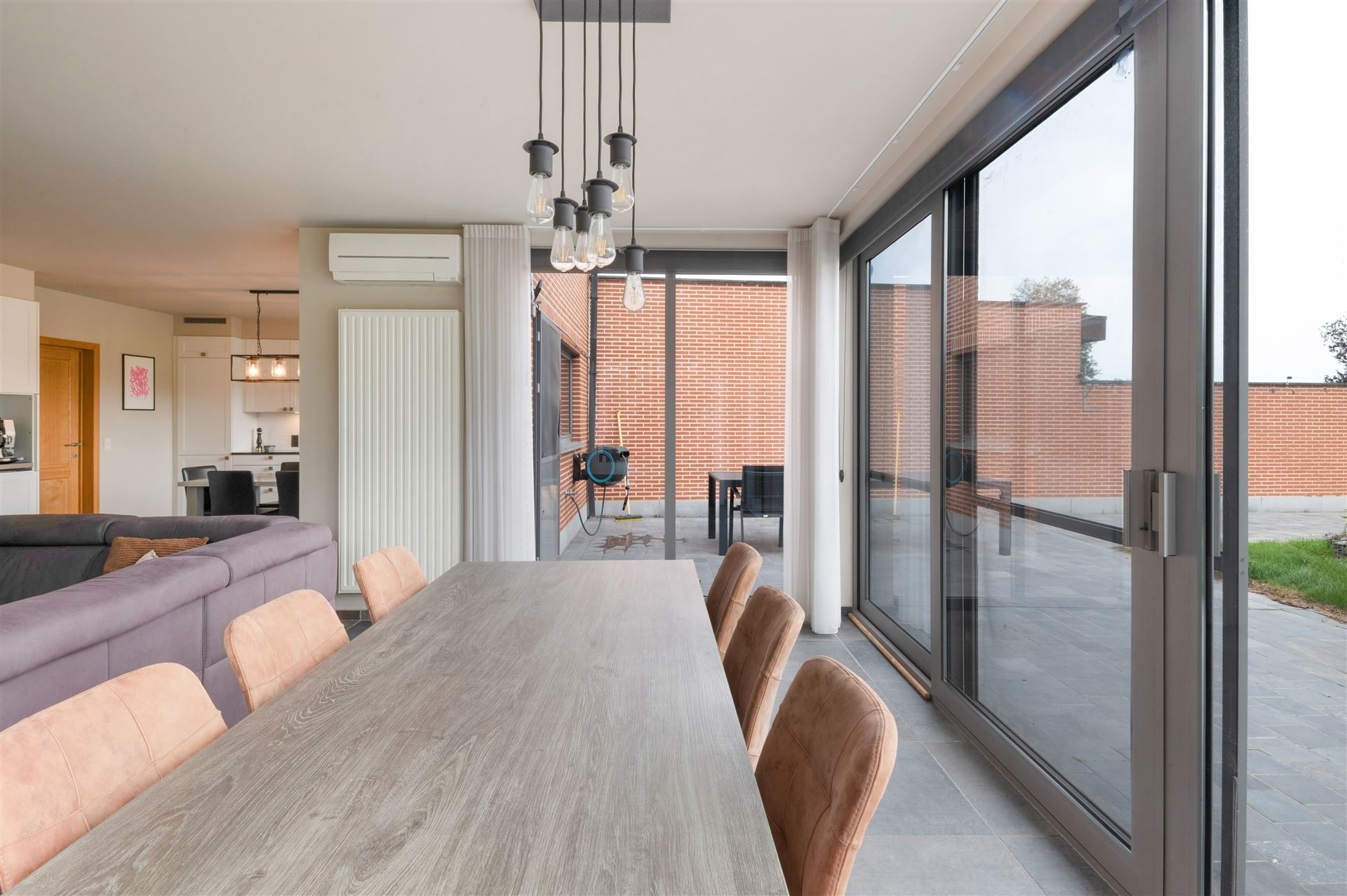 Ruime 4-slaapkamerwoning op een perceel van 48are in Parike! foto 4