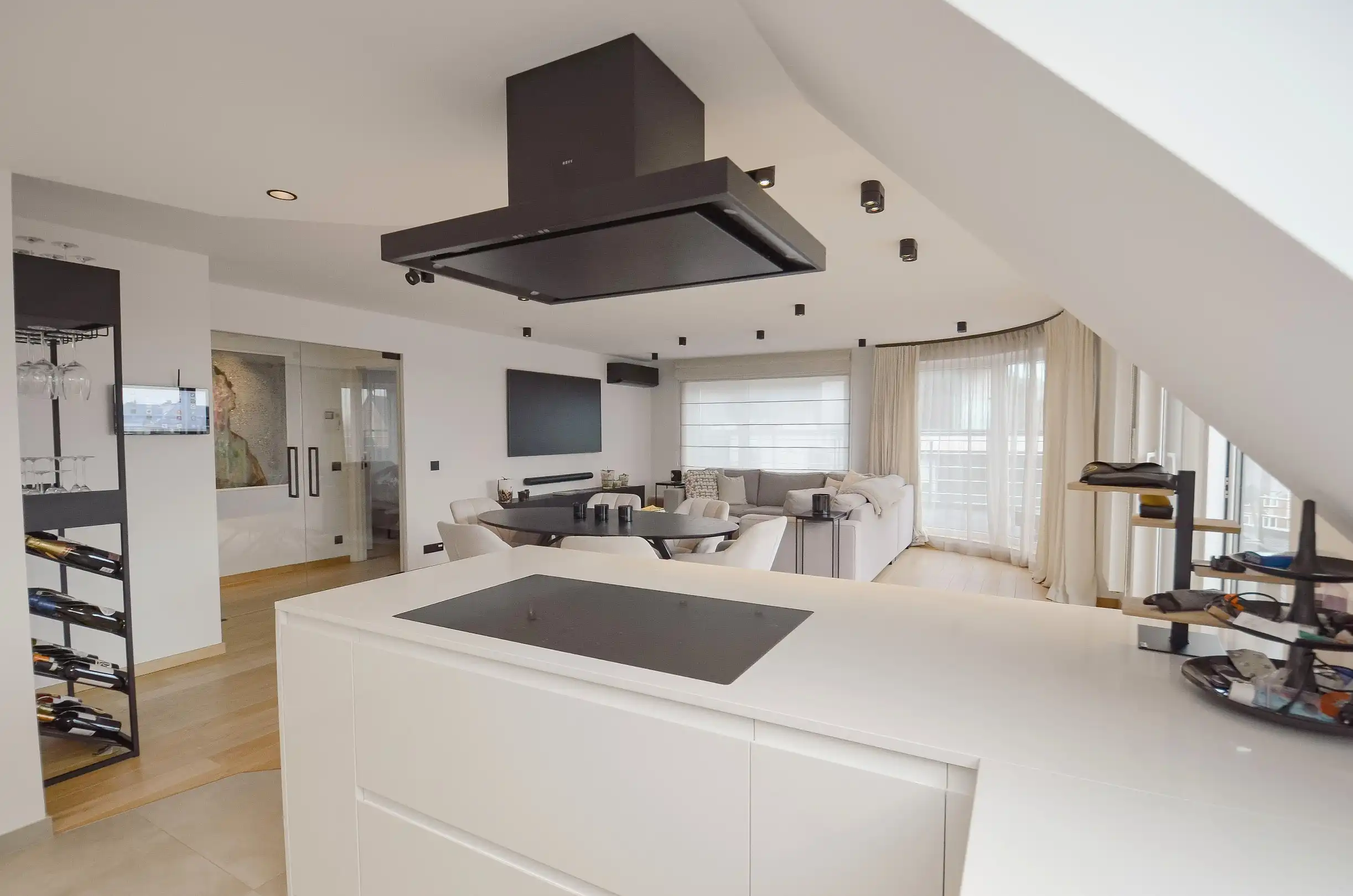 Uniek duplexappartement/penthouse met een weids uitzicht. foto 5