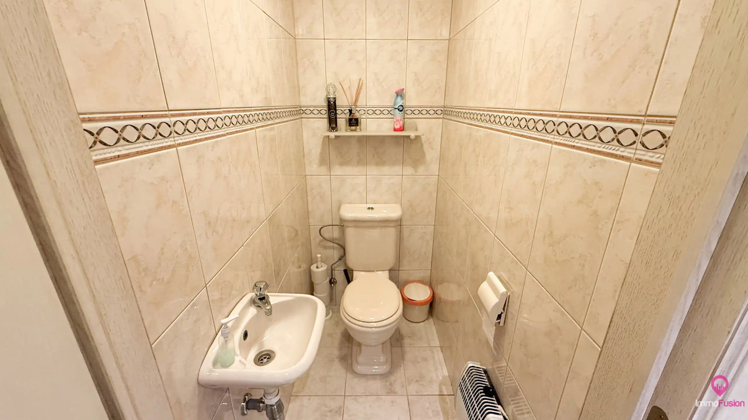 Instapklare woning met 4 slpks, inpandige garage + kelder!  foto 19