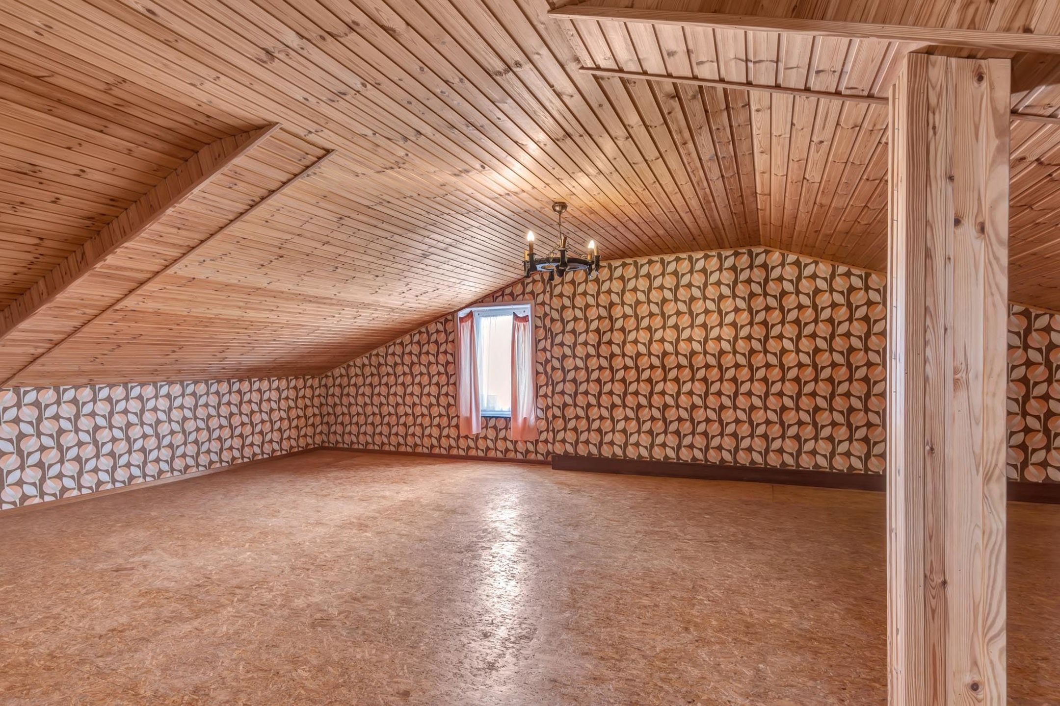 Te moderniseren gelijkvloerse woning op landelijke locatie foto 16