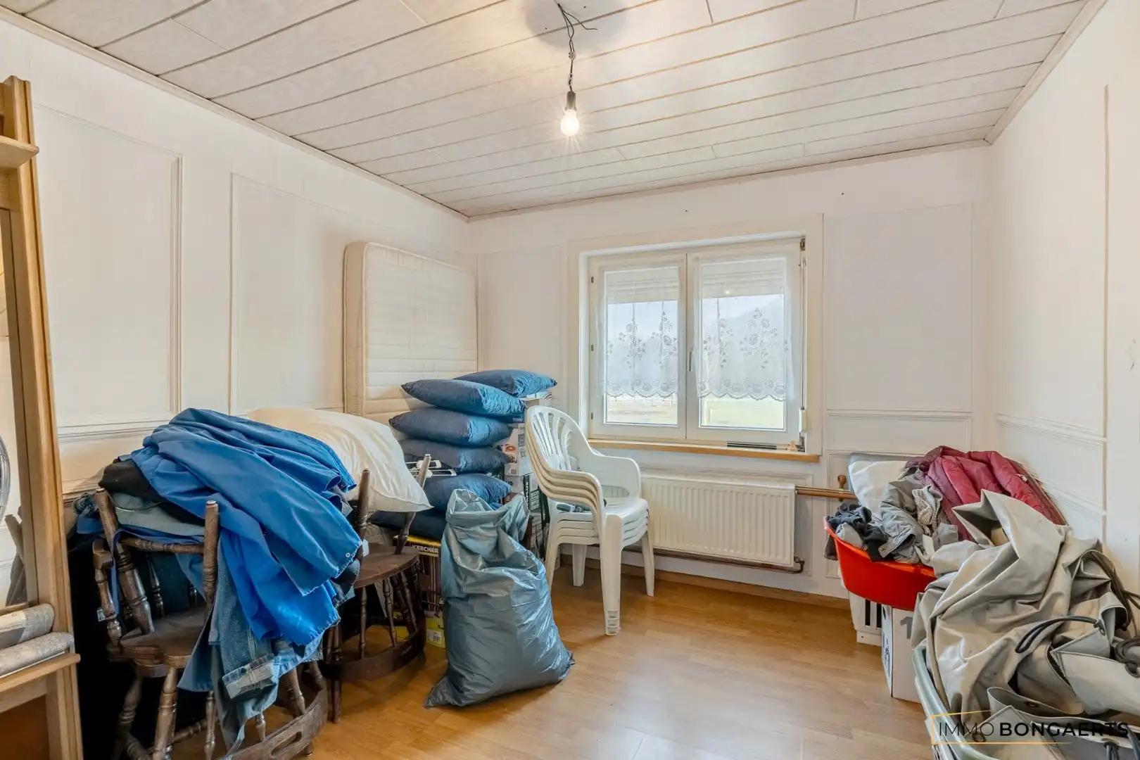 Te renoveren woning  foto 23