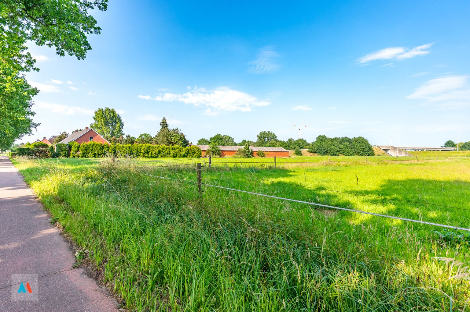 Vrijstaande woning met stal  foto 17