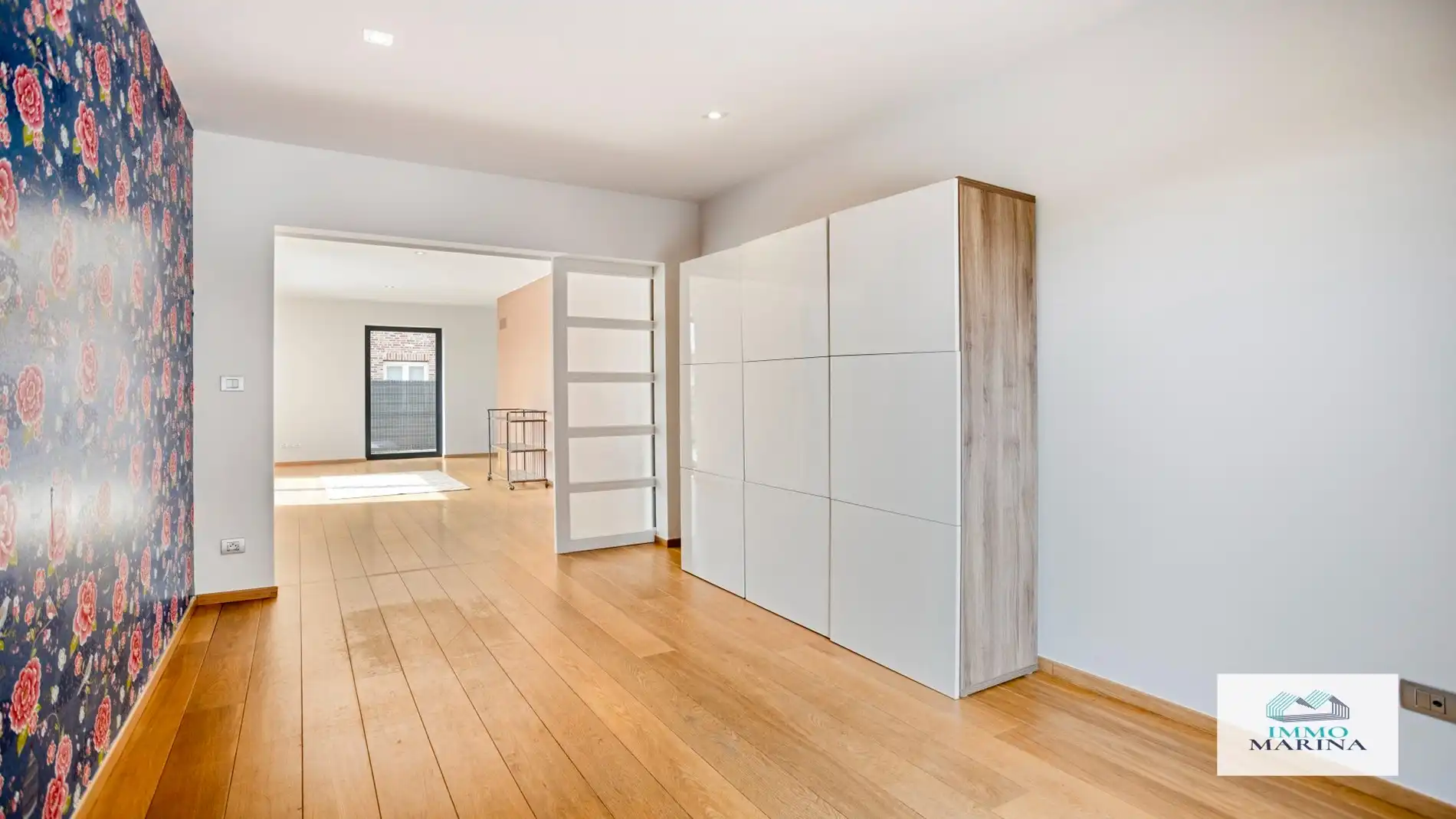 Ruime villa op 8,2a in doodlopende straat met 6 kmrs te Houtvenne foto 11