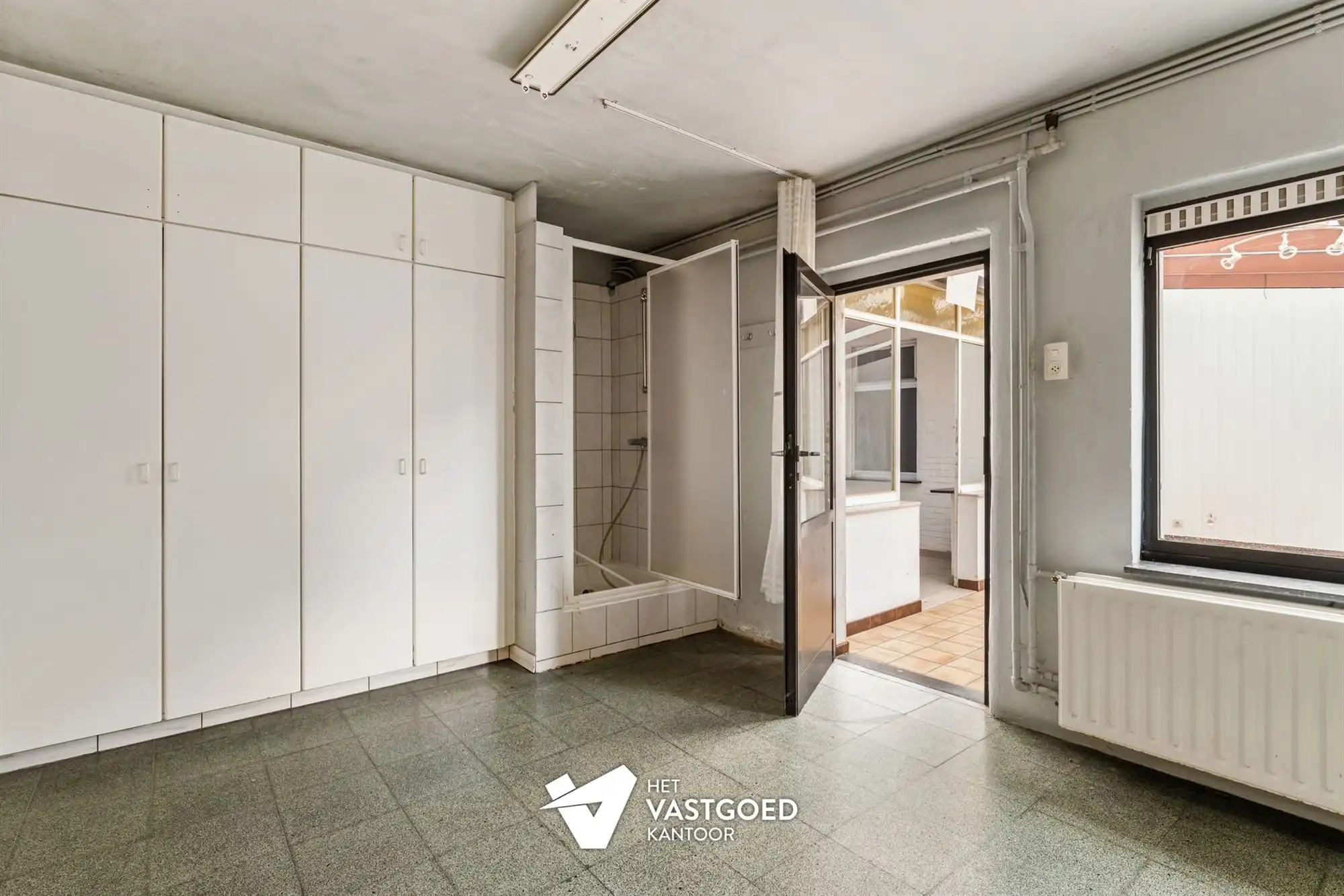 RUIME WONING MET 4 SLAAPKAMERS VLAK BIJ BERINGEN CENTRUM foto 11